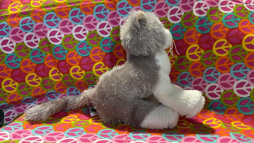 Lil' Kinz Gray & White Cat HS015 No Code Webkinz Plush by Ganz